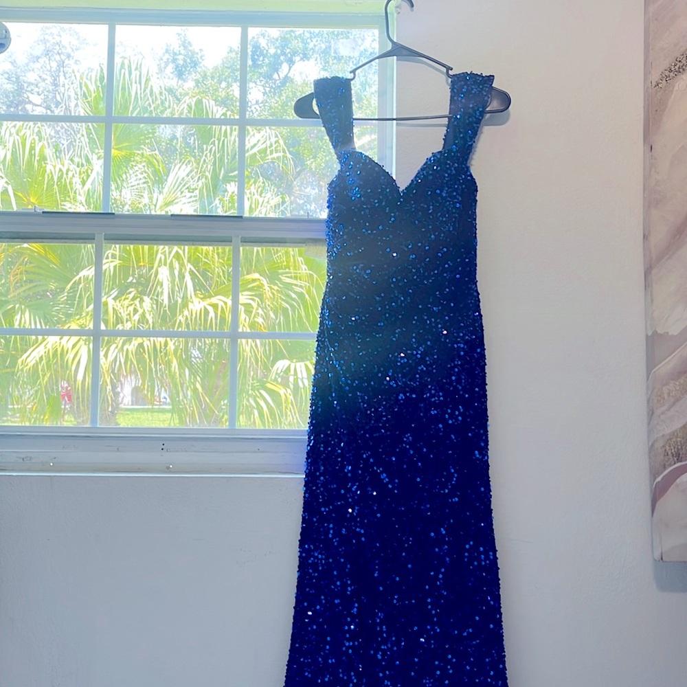 Blue prom dress